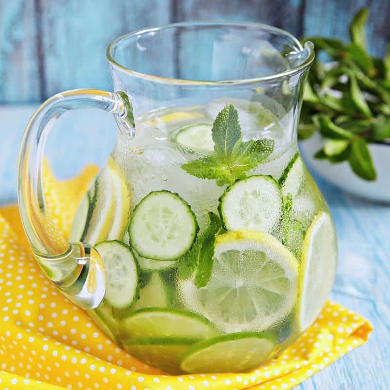 Lemon, Mint, Cucumber and Strawberry Infused Water - Slow The Cook Down