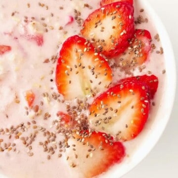 cropped-protein-overnight-oats-recipe-5-strawberry-and-cream-receita-de-aveia-adormecida-5-morango-e-creme-1.jpg