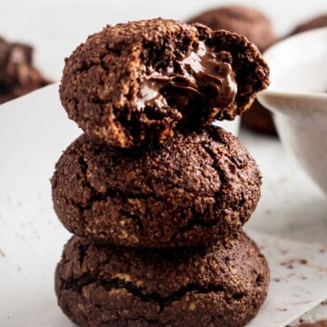 a pile of Nutella stuffed cookies