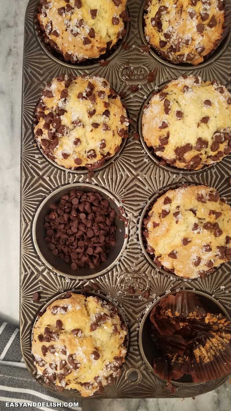easy chocolaet chip muffins and also mini chocolate chips in a muffin pan