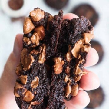 cropped-fudgy-brownie-cookies-halves-with-fudgy-centers.jpg