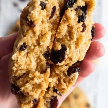 cropped-oatmeal-raisin-cookies-close-up-of-halved-cookie.jpg