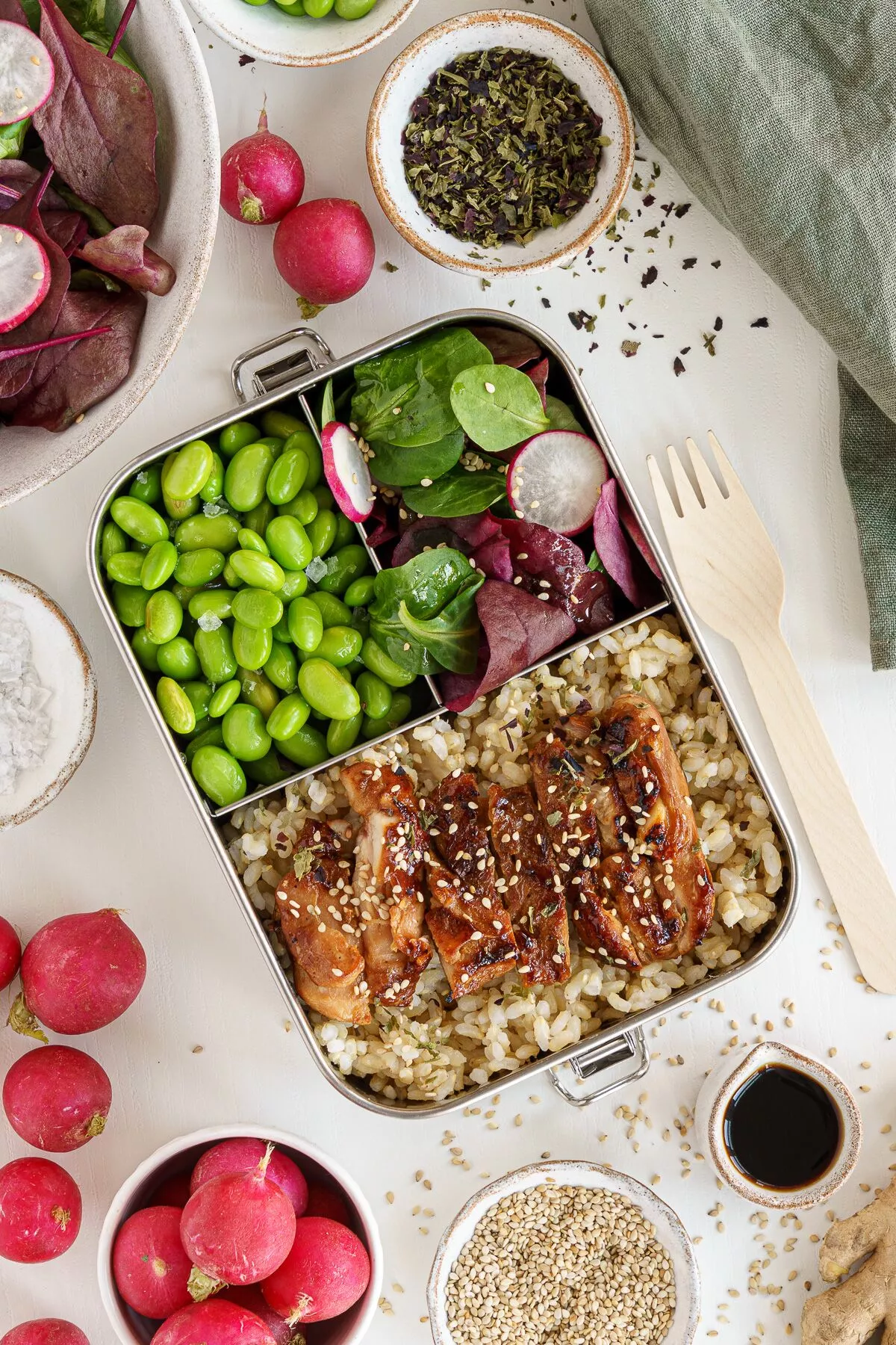 chicken teriyaki bento box as one of our ghigh protein lunch meal preps