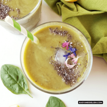 close up of two glasses of Reese Witherspoon's green smoothie