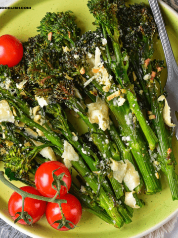 a close up of air fryer broccolini in a plate