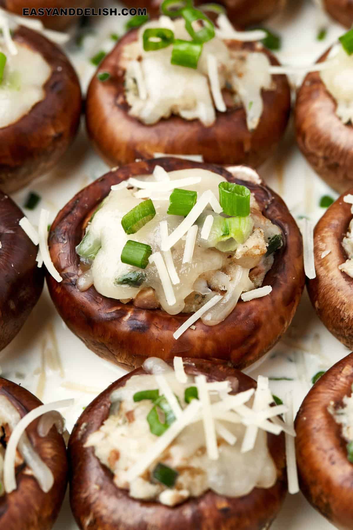 close of low-carb stuffed mushrooms.