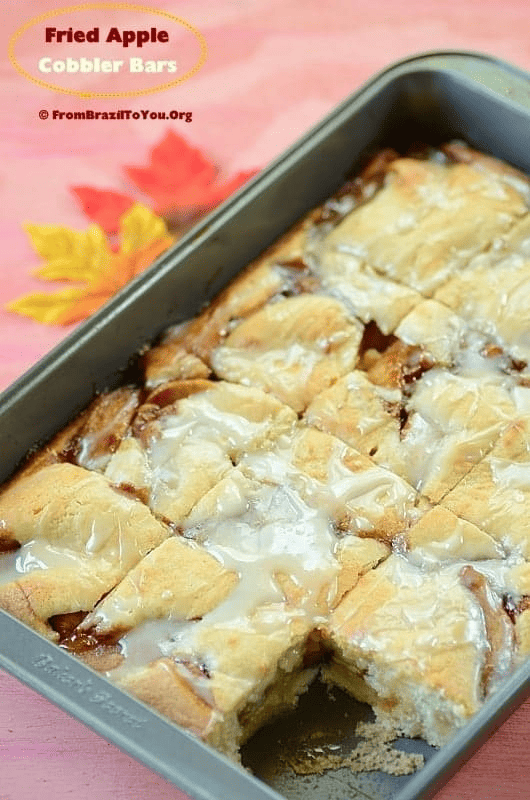 apple coobler bars ina baking pan. 